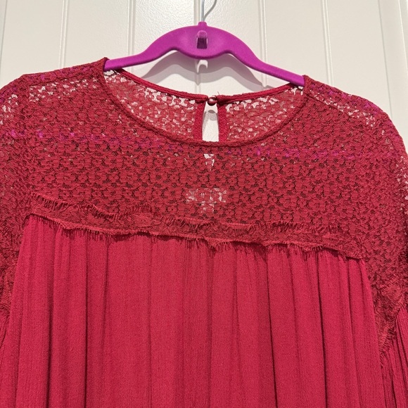 Umgee Burgundy Lace Blouse Tunic - Picture 5 of 8